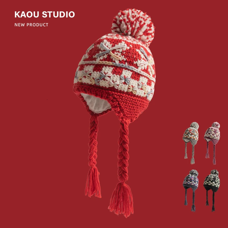 Winter Retro Jacquard Knitted Bomber Hats Women Retro Snowflake Hairball Decoration Warm and Piled Thickened Lei Feng Hat 250930
