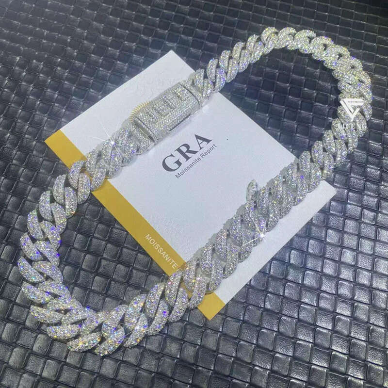 Elegant Hot-Selling Sterling Sier Cuban Link Chain Pass the Dia Test White d Vvs 1 Moissanite Necklace
