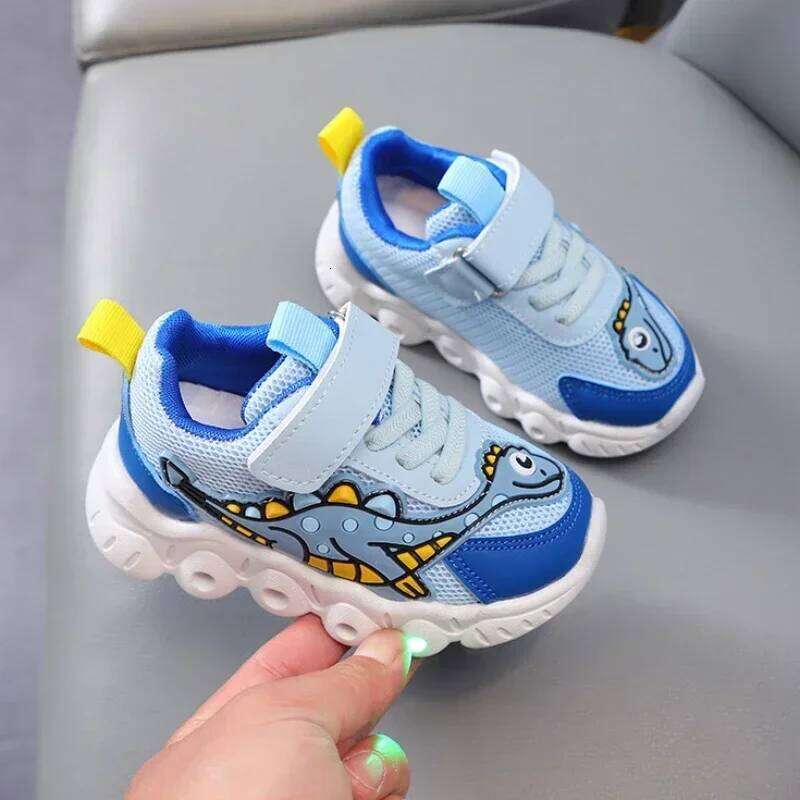 LED Cute Cartoon Boys Casual Sneaker for Children Girl Mesh Breathable Lighting Shoes Baby Illuminated Shoe
