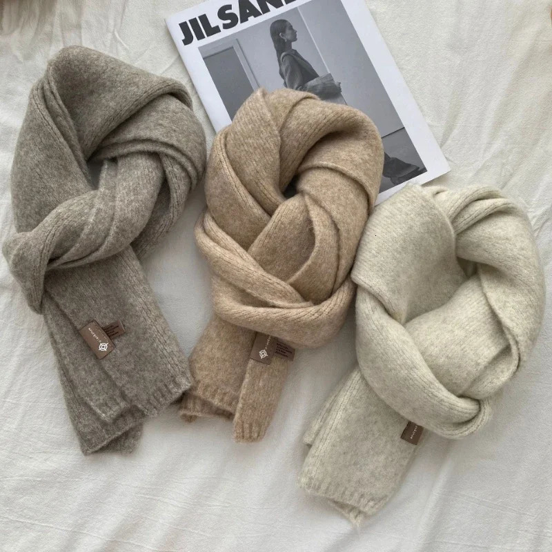 Chic Wool Small Scarf Women Men Wool Blend Knit Solid Color Couple Muffler Korean Thick Warm Versatile Shawl Female Male 250930