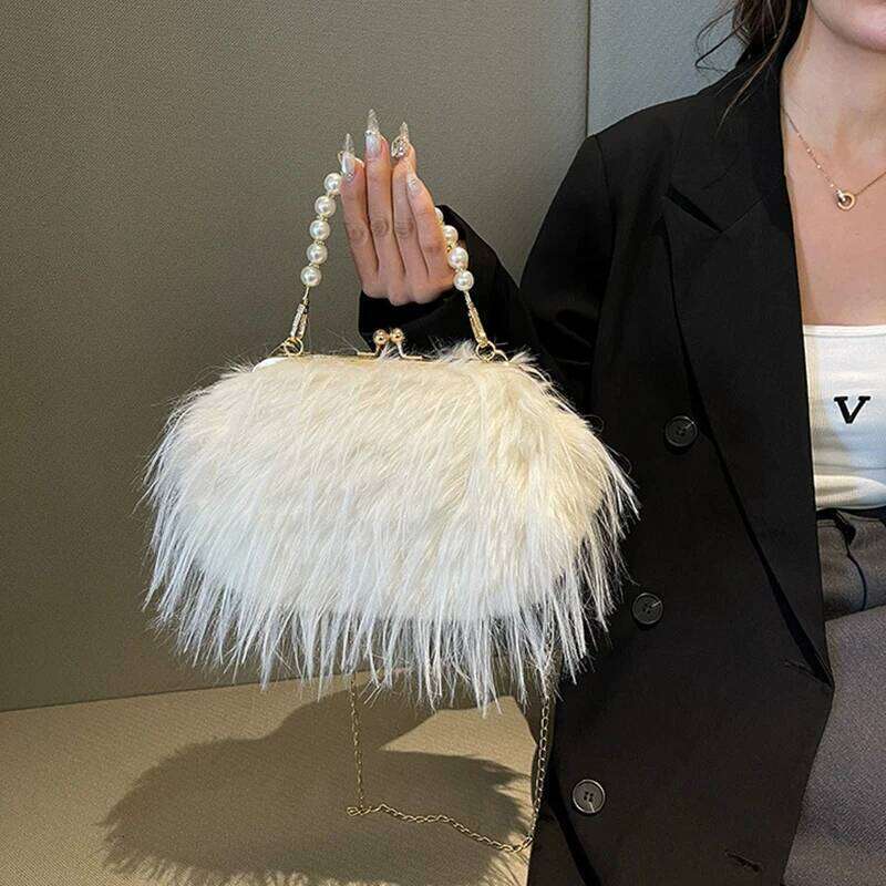 Beading Chain Women's Evening Plush Handbags Faux Fur Tassel Ladies Shoulder Bag Elegant Female Crossbody Bags Party Furry Purse