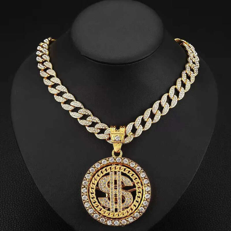 DHcollection Iced Gold Pendant Necklace Cuban Chain Hip Hop Jewelry