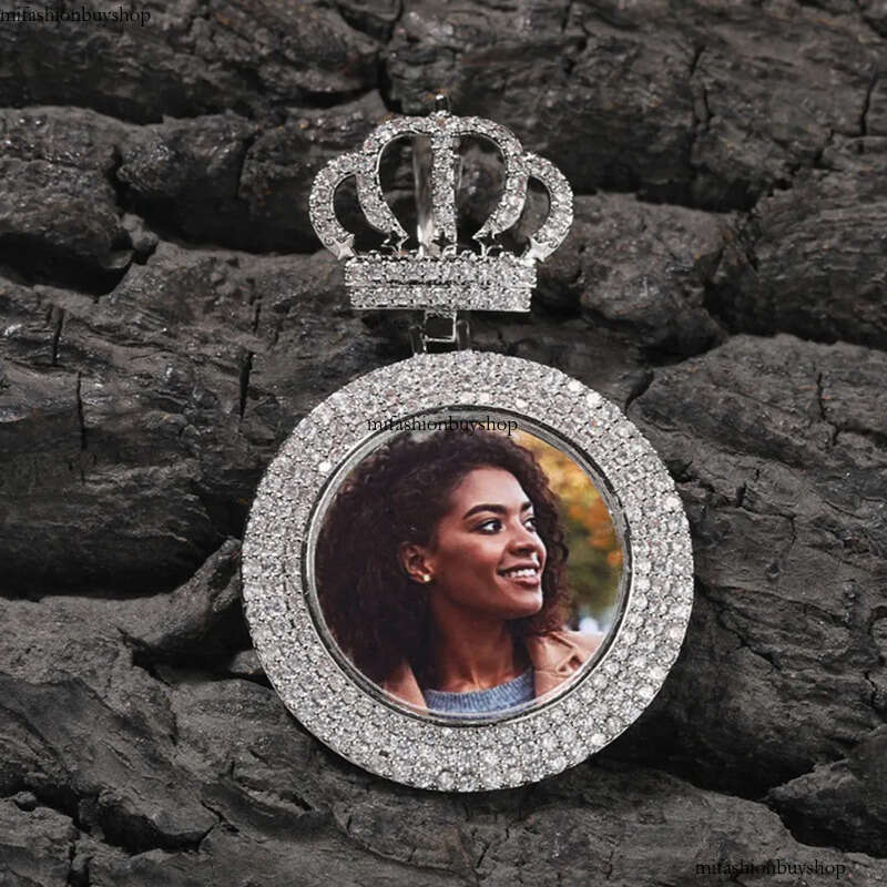 Custom Photo Pendant Necklace Crown Clasp Round Memorial Frame Medal Pendants