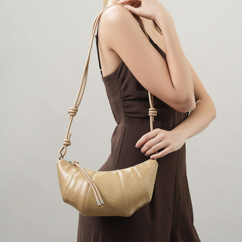 designer bag Luxury bag Croissant Versatile New White Lightweight Commuter Small Women's High-end Crossbody Bag