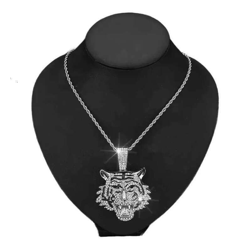 DHcollection RQ 3mm No Fade Stainless Steel Rope Chain Hip Hop Alloy and Bg Rhie tiger Head Pendant Necklace
