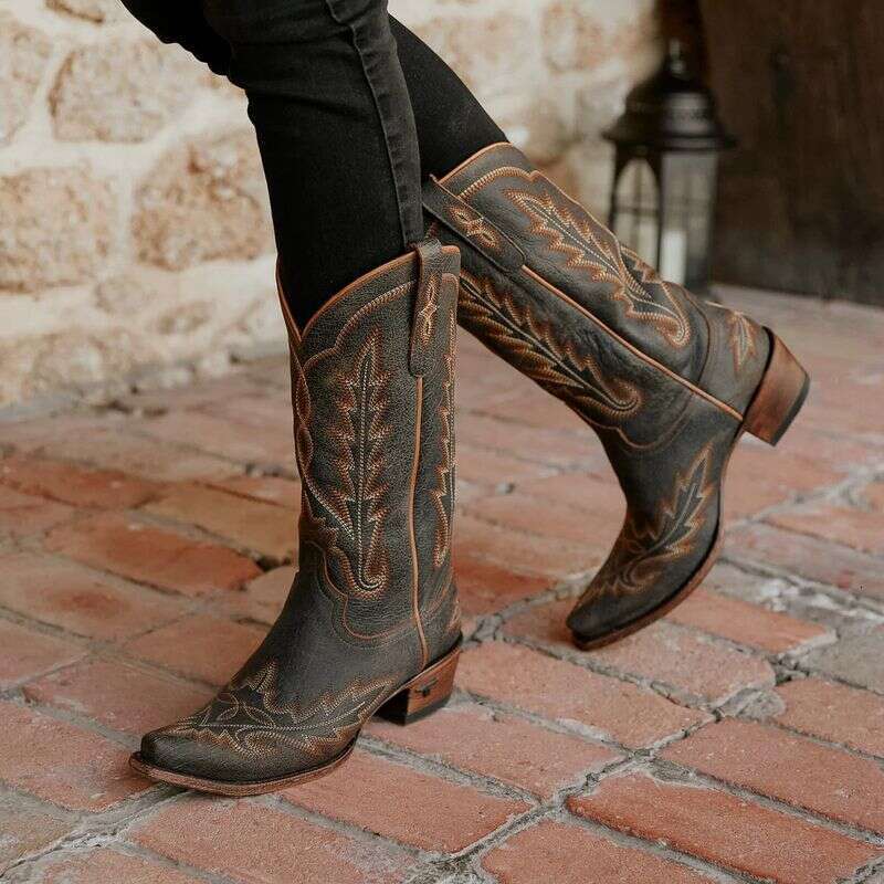 Vintage Pointy Boots With Chunky Heels