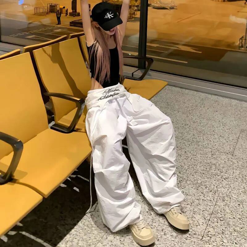 Y2K White Cargo Pants Women Streetwear Embroidery Baggy Sweatpants Haruku Wide Leg Joggers Summer Oversized Trousers New dongdumaoyi