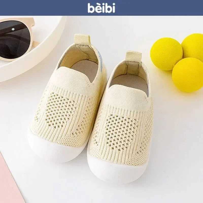 2024 Summer New Baby Soft Sole Nonslip Mesh Breathable Fresh Cute Boys and Girls Comfortable All Match Leisure Toddler ShoesJ250930