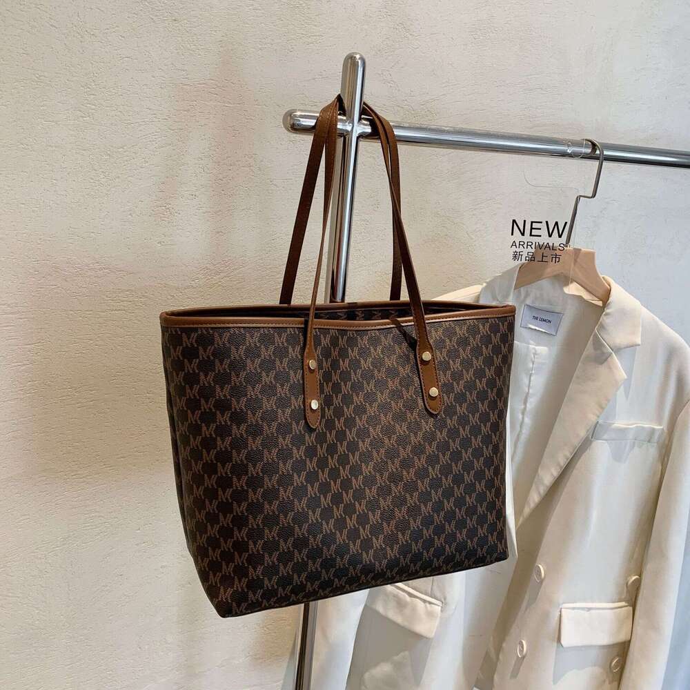 designer bag Luxury bag High-Quality Textured Tote for Women New Commuting Fashion Versatile Large Capacity Shoulder Crossbody Bag