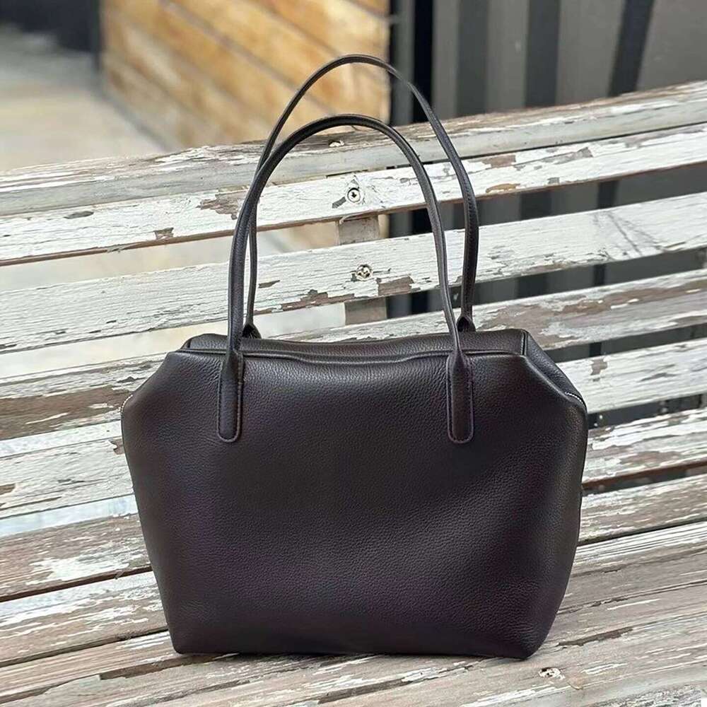 Designer Bags XHTY Genuine Leather Shoulder Underarm Women Soft Large Capacity Bowling Bag Simple Fashion Top Layer Cowhide New Model Hot Selling