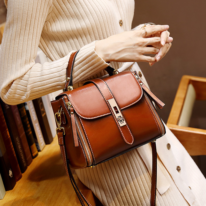 2025 new women's bag shoulder bag designer bag crossbody bag luxury bag wallet women's handbag large capacity small square bag