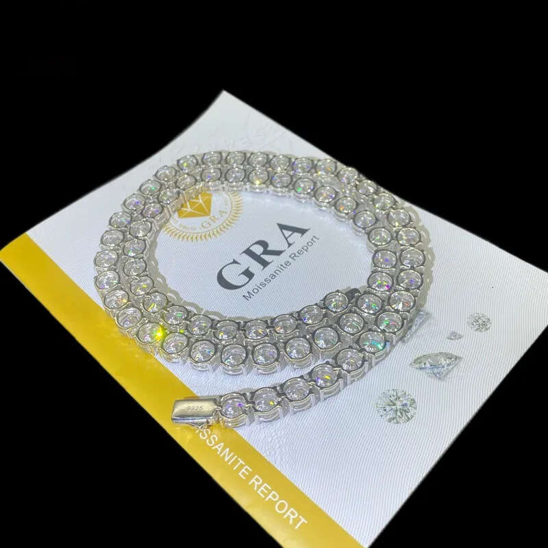 Round Brilliant Cut 8mm VVS Dia Sier White Gold Plated Moissanite Tennis Chain Necklace