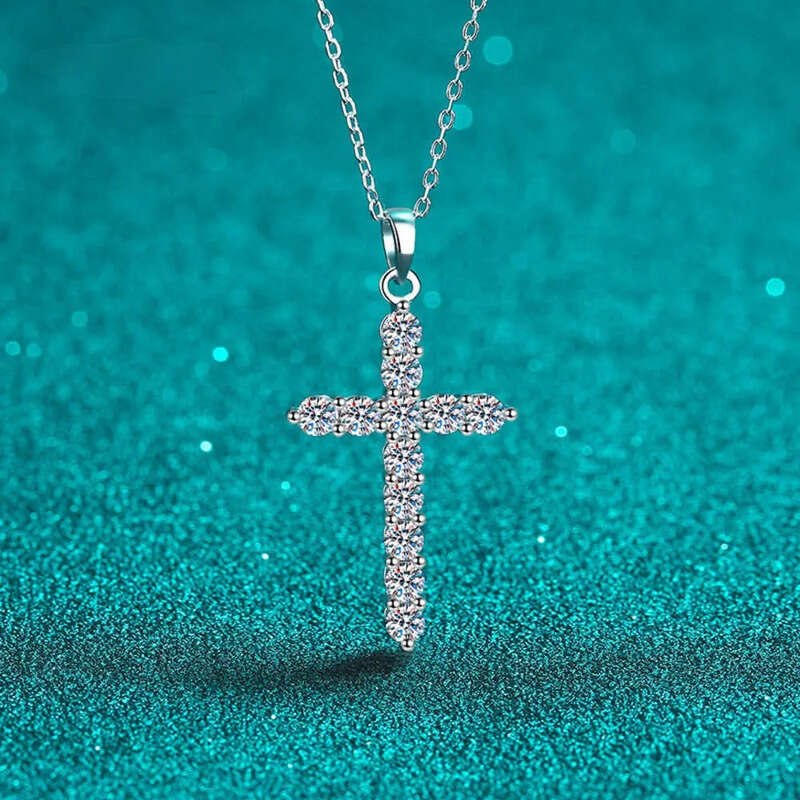 Iced Out D VVS1 Pendant for Men Solid Sier Engagement Jewelry Gift Moissanite Womens Cross and Necklace