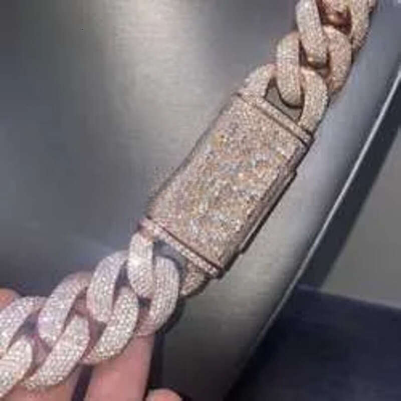 Pendant Necklaces Zuanfa Jewelry Hip Hop Rose Gold Made Miami VVS Moissanite Dia Cuban Link Chain with Custom Name Clasp 25M