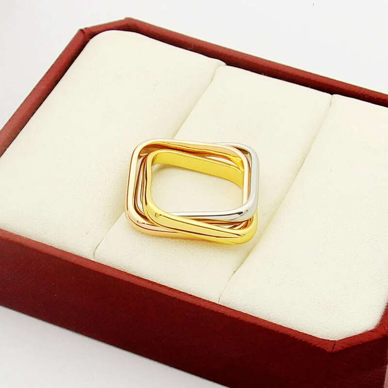 Jewlery Designer Gold Necklace Men Engagement Ring For Women