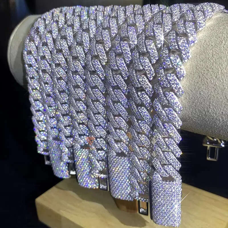 Factory Wholesale Men's Sterg Sier Bracelet High Quality Hip Hop Jewelry Iced Cuban Chain VVS Moissanite White Gift