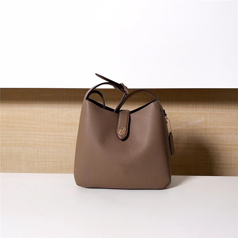 New letter wandering bag, shoulder bag, crossbody bag, designer women's handbag, bucket bag, luxury bag, handbag, shoulder bag