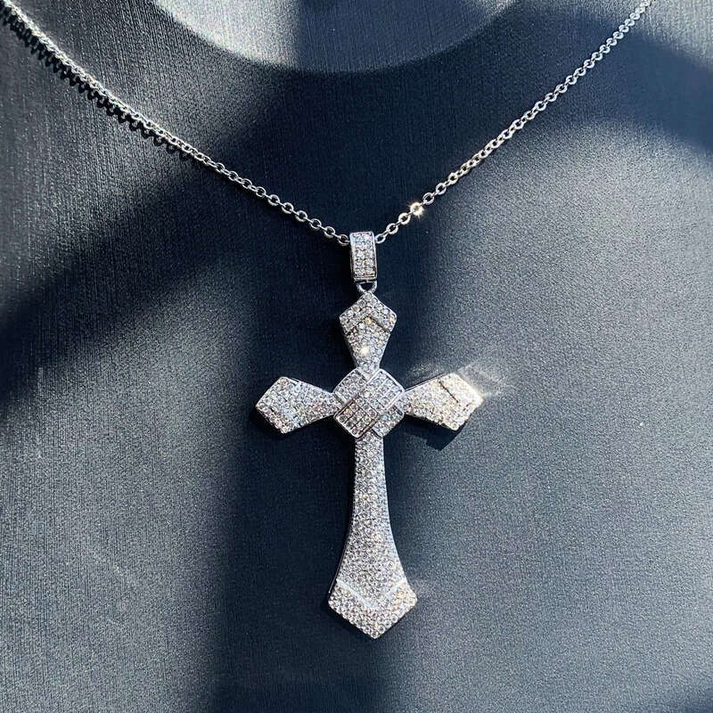 Hip Hop Stunning New Arrival Top Selling Jewelry Sterling Sier Pave White 5A CZ Gemstones Party Cross Pendant Women Necklace