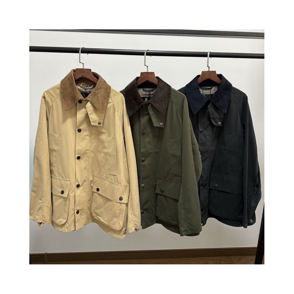 Designer Men's Jacket Autumn Spring Fashion Brands New Waterproof Windbreaker Coats Classic Casual Men Hooded Outdoor Windproof Jackets Outerwear Tops