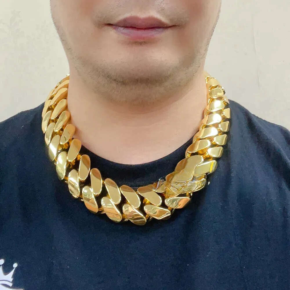 Hip Hop Jewelry Fashion Style and Heavy Super Necklace Big Ass Chain Miami Cuban Link