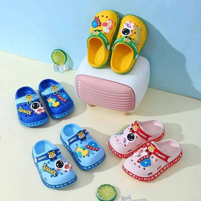 Children's Cartoon Baby Soft-Soled Ultra-Light Anti-Slip Infant Closed-Toe Sandals for Boys & Girls Beach Shoes