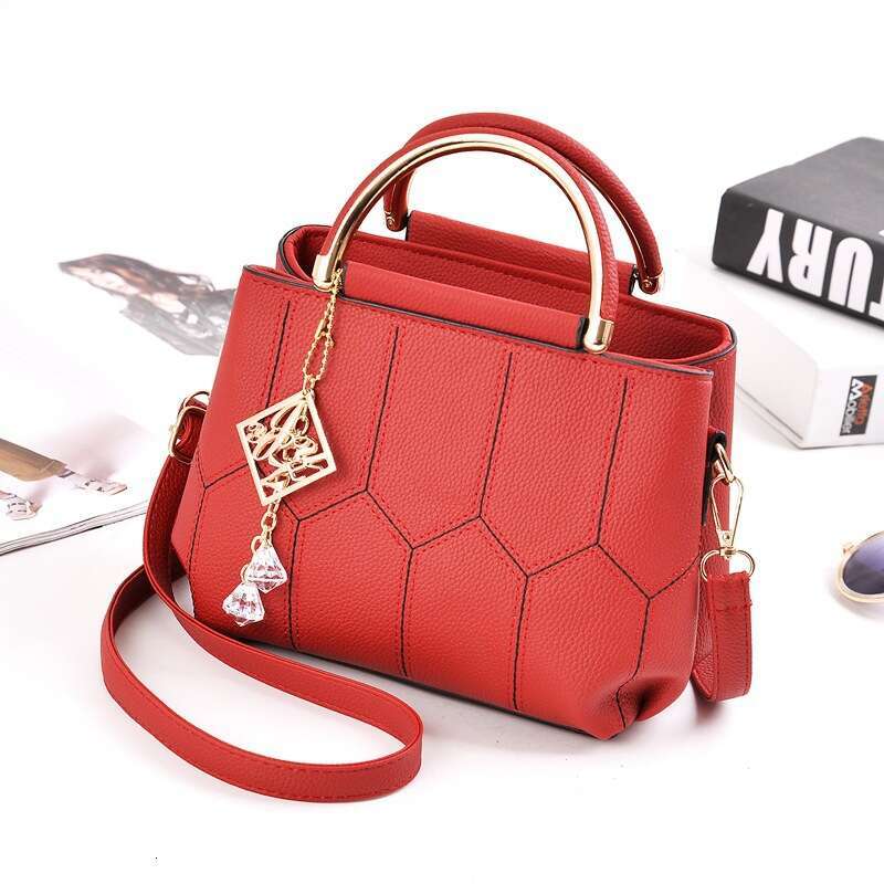 New Single Shoulder Diagonal Straddle Bag Versatile Women's Handbag