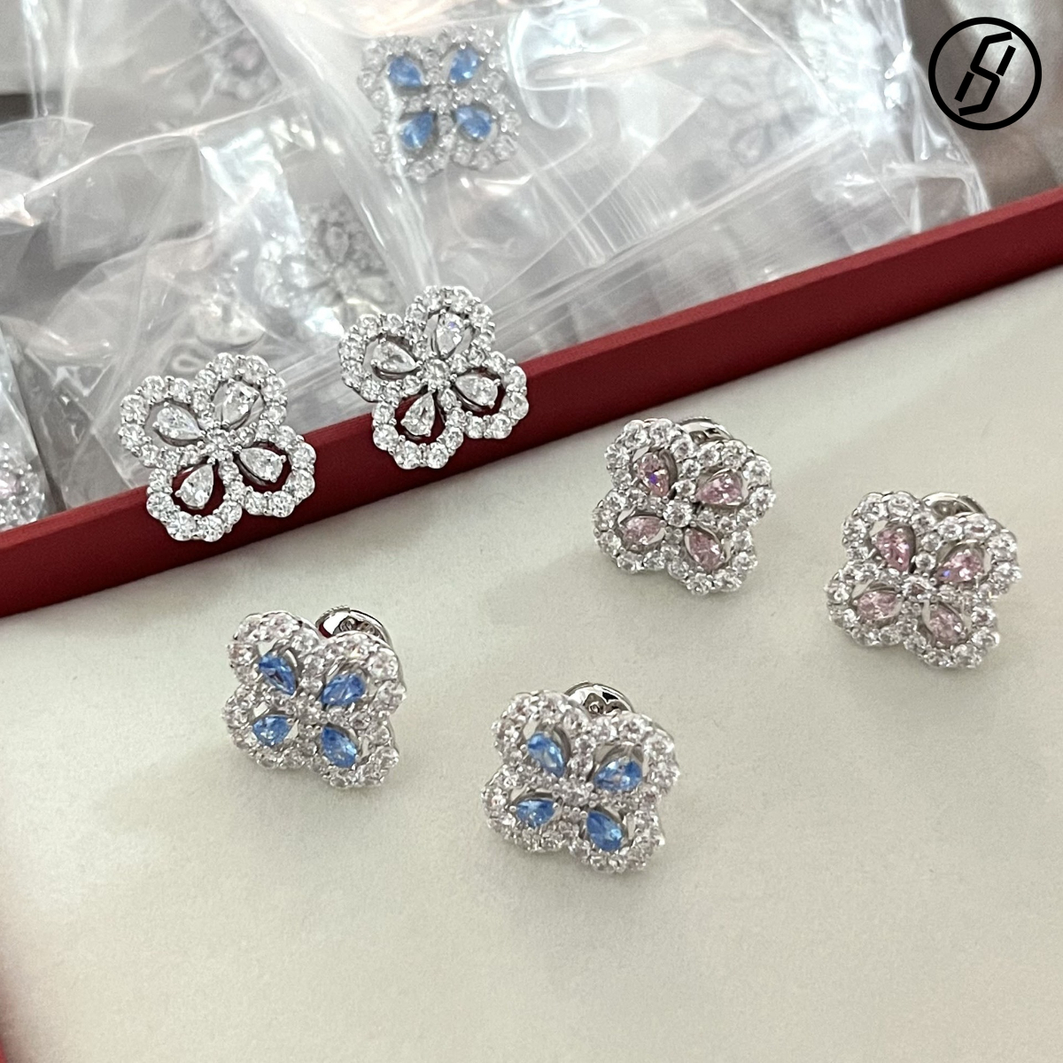 Fine Craft Full Diamond High-grade Clover Necklace Bracelet Earrings Ring Set Valentine's Day Gift Wedding Dinner Original Jewelry Z260313