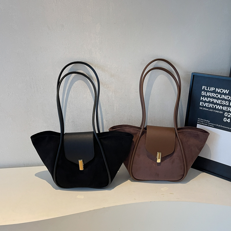 New popular women's casual simple shoulder bag, niche fashion elegant, versatile for daily work and commuting, luxurious and durable multifunctio