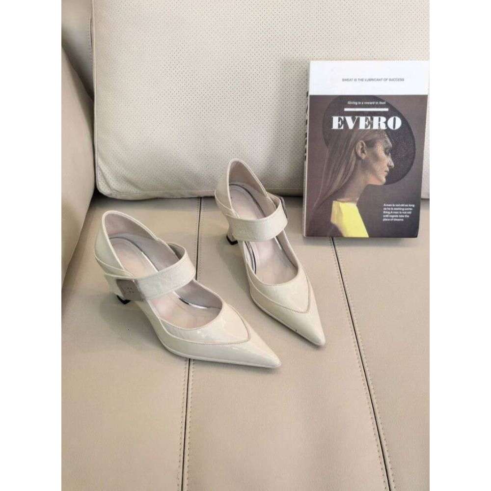 2025 Designer Shoe Autumn New French Style Small Square Toe Hidden Wedge heelegant Single Shallow Mouth One-Strap Mary Jane Shoes