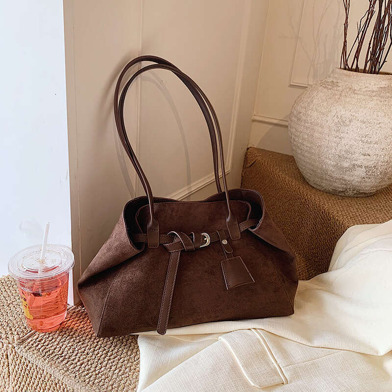 designer bag Luxury bag High-end Matte Large Capacity Tote New Fashion Versatile Suede Single Shoulder Commuter Underarm Bag