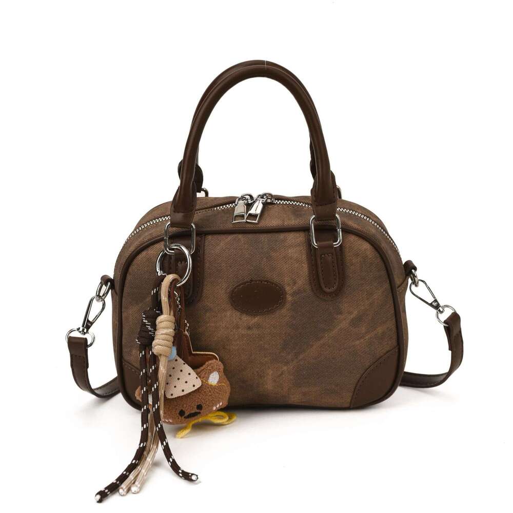 designer bag Luxury bag High-end Versatile Handheld Pillow for Women New Fashion Single Shoulder Commuter Crossbody Bag