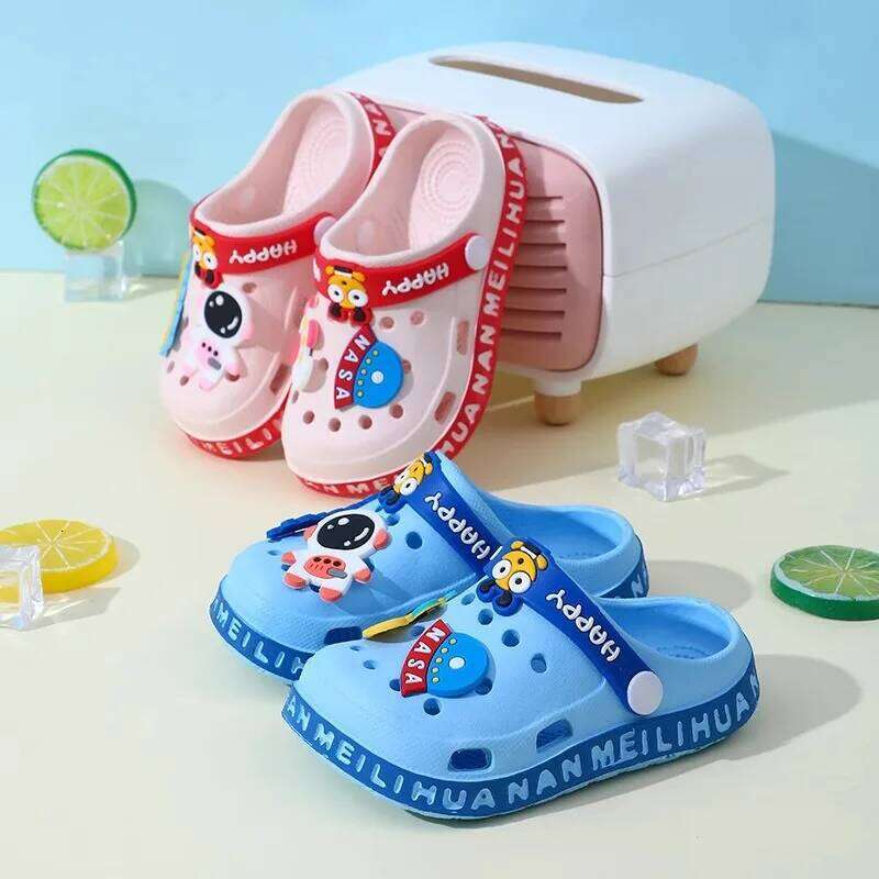 Children's Cartoon Baby Soft-Soled Ultra-Light Anti-Slip Infant Closed-Toe Sandals for Boys & Girls Beach Shoes