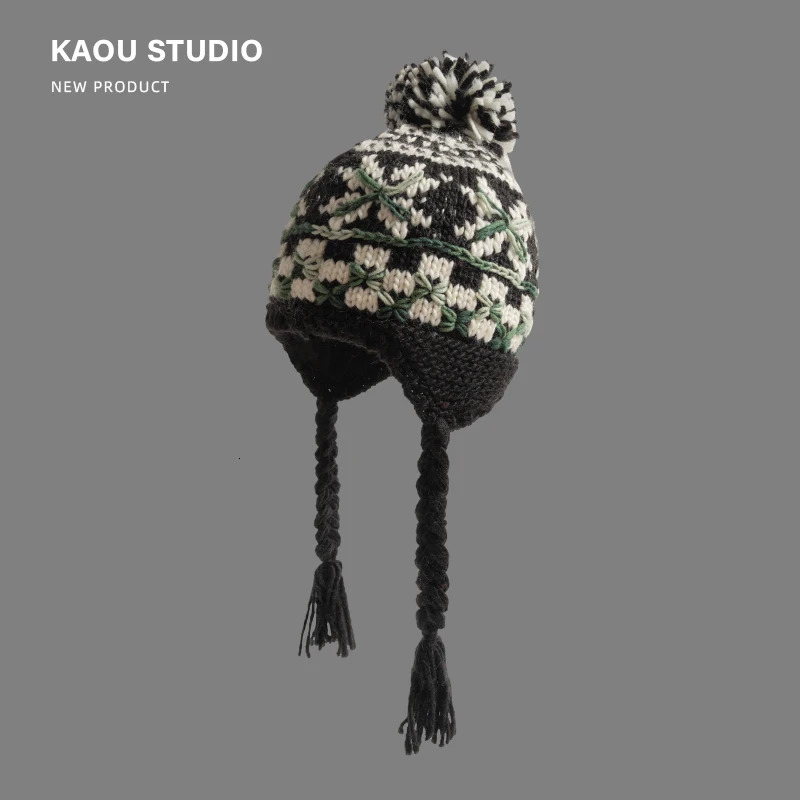 Winter Retro Jacquard Knitted Bomber Hats Women Retro Snowflake Hairball Decoration Warm and Piled Thickened Lei Feng Hat 250930