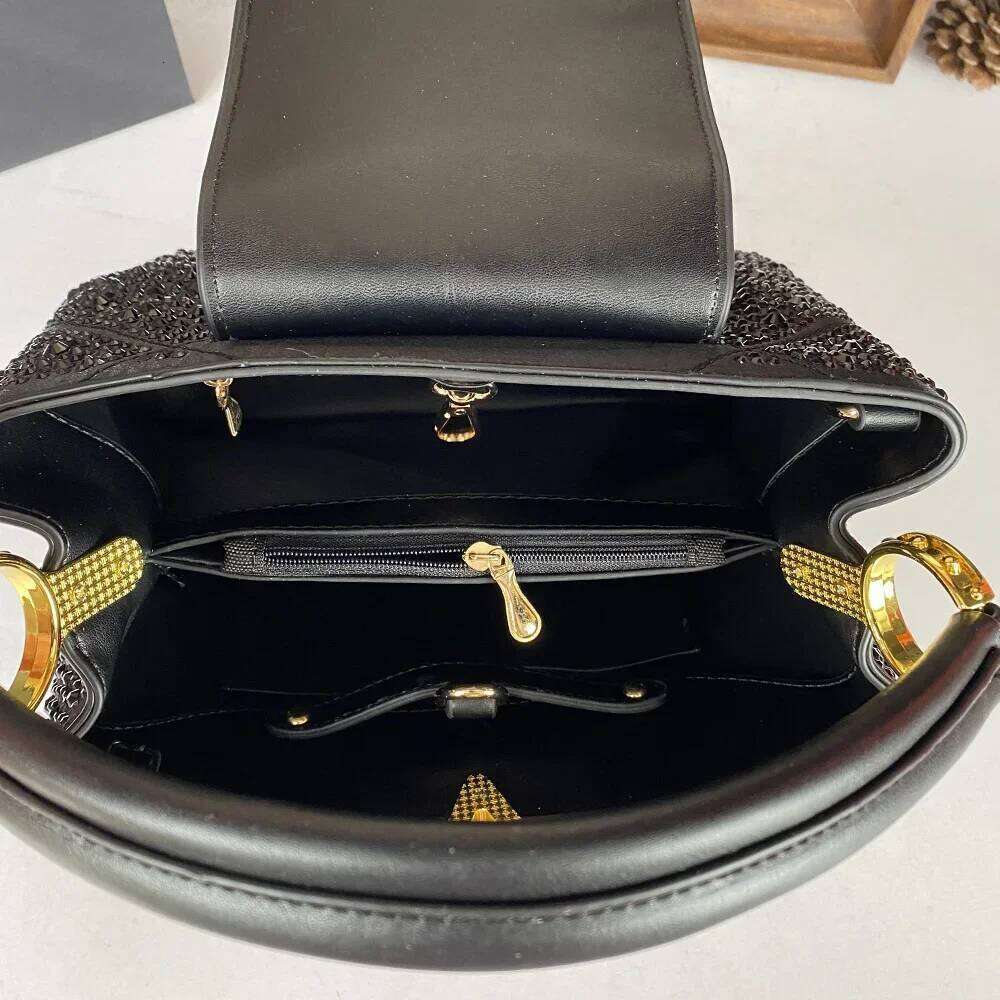 Shining Style Handbag 2025 New European and American Women's Bag Rivet Water Dia Decoration Light Single