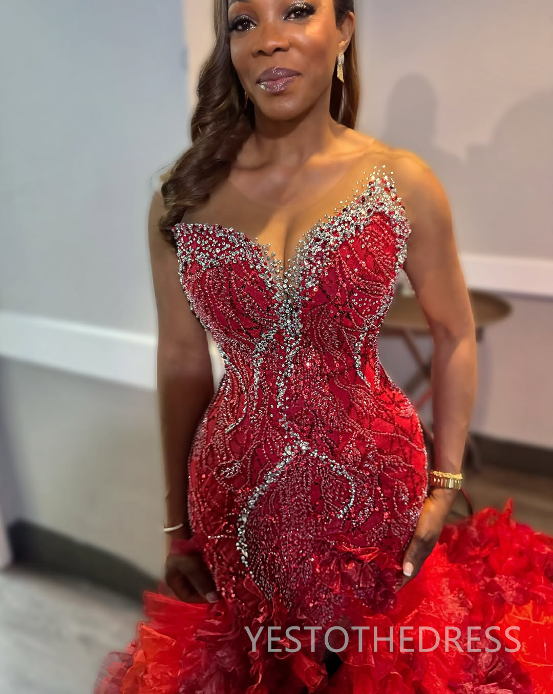 2025 Aso Ebi Red Prom Dress Evening Dresses Formal Gowns Illusion Mermaid Sheer Neck Tires Tulle Side Split Beaded lace Birthday Dress Second Receptio