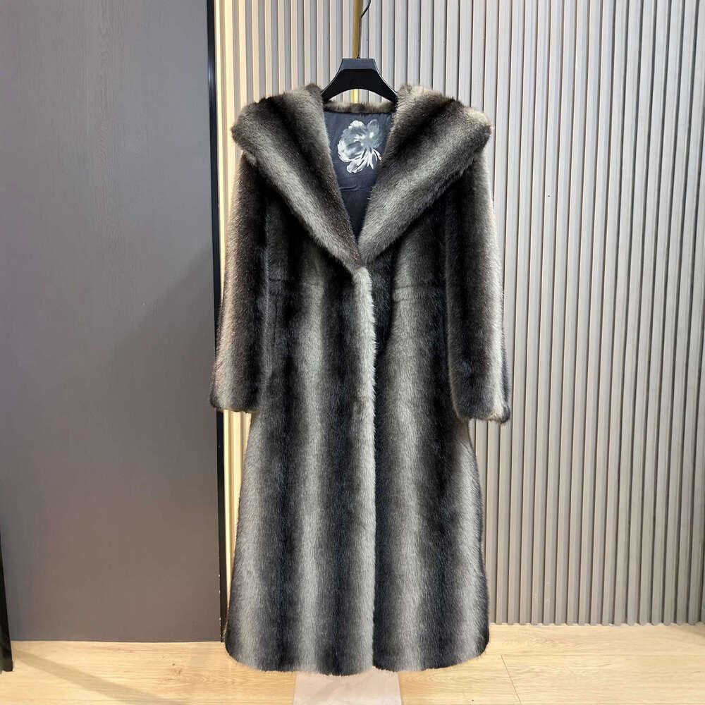 25 Winter New Long Coat For Women, High-End Loose Slimming Hooded Fashionable Stylish Fur Jacket