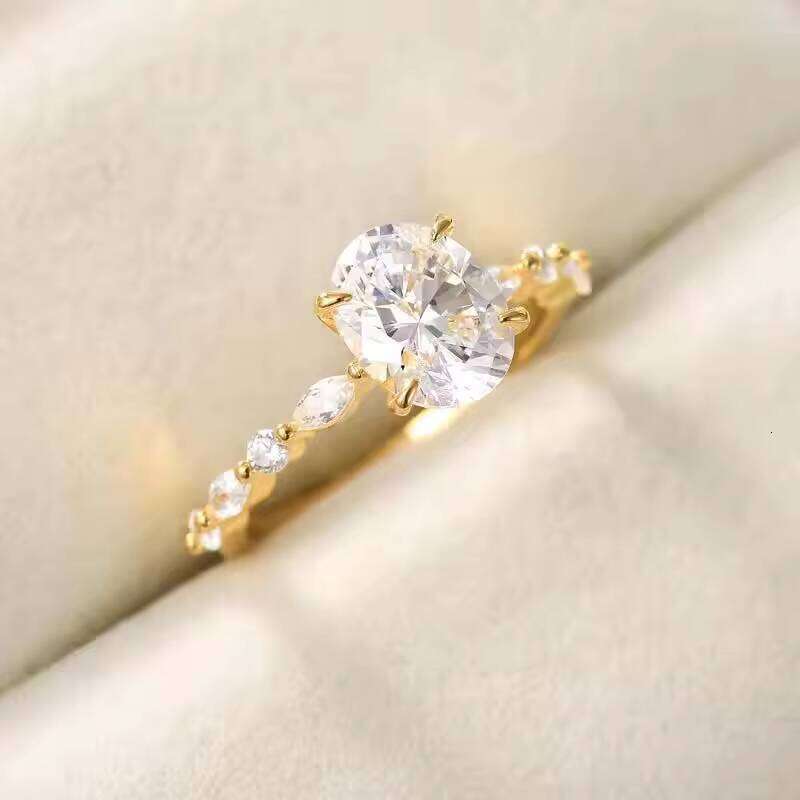 2025 Sterling Silver fashion Oval VVS Moissanite Ring Ring Women Engagement Wedding Jewelry Ring