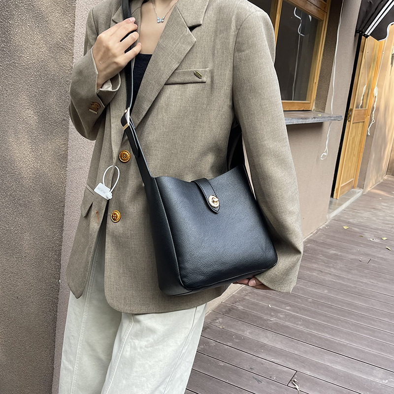 Cross border autumn simple small bag women's multifunctional large capacity female bag designer bag high-end shoulder bag luxury bag