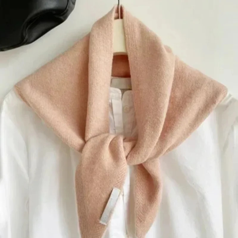 British Korean Style Niche Wool Knitted Triangular Scarf Women Headscarf Knitted Scarf Multifunctional Warm Knitted Scarf 250930