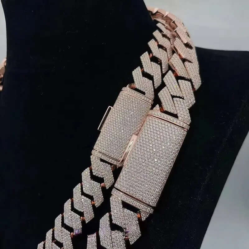 New Fashion 20mm Ice out Moissanite Dia Cuban k Chain Gold Plated Hip-Hop Necklace for Men and Women