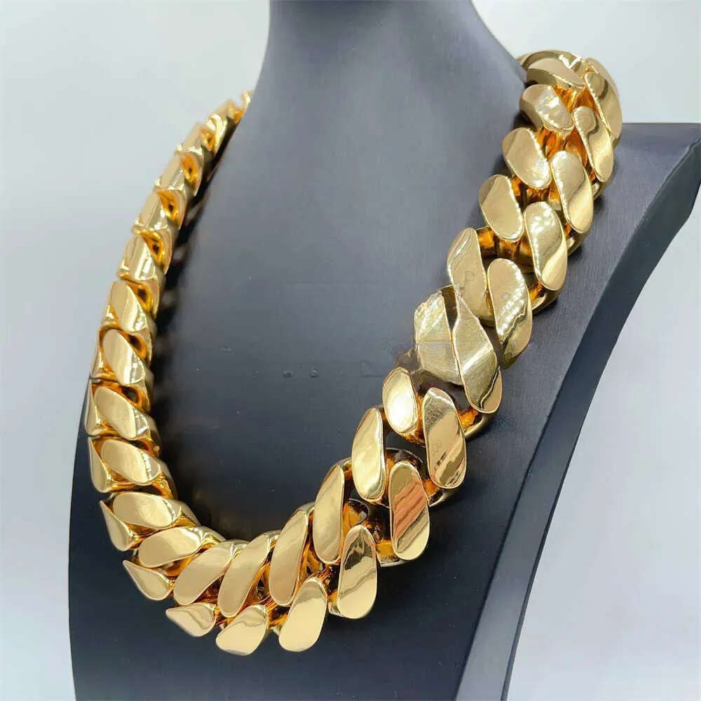 Hip Hop Jewelry Fashion Style and Heavy Super Necklace Big Ass Chain Miami Cuban Link