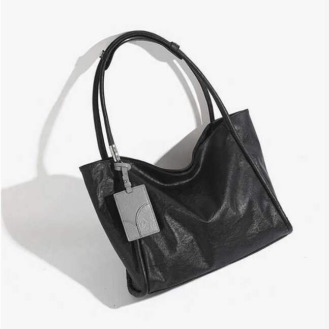 New Niche Simple Black Large Capacity Tote For Women Summer Commuting High-End Shoulder Underarm Bag
