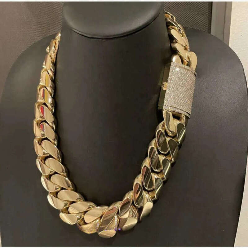 Fine jewelry Pendant Necklaces Choker Custom k Gold 20mm Miami Cuban Chain Necklace