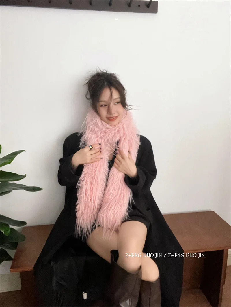 Korean Winter Fluffy Scarf Womens Niche Tassel Versatile Neck Warm Personality Long Comfortable Scarf Classic Soft Shawl 250929