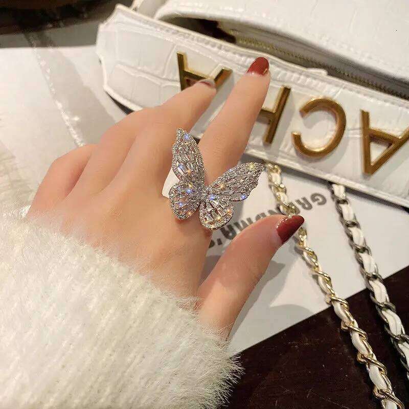 Jewelry Hot Sale Hollow Butterfly Exaggerated Ring Adjustable Animal Hand Decoration Wholesale