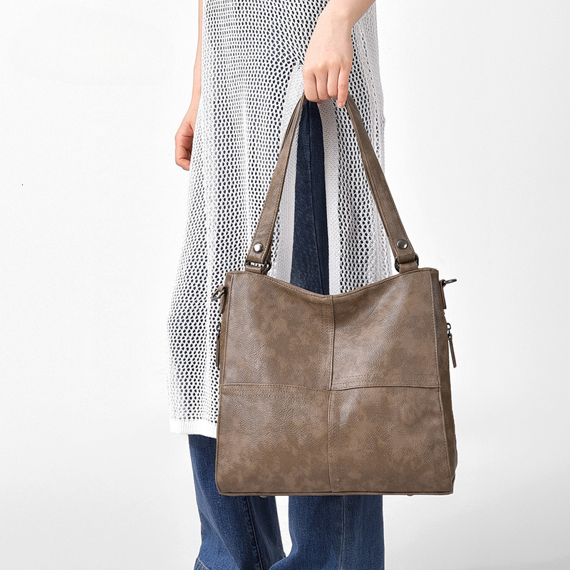 2025 Cross border Hot selling Retro Solid Color Crossbody Bag European and American Handbag Designer Bag Shoulder Bag Luxury Bag