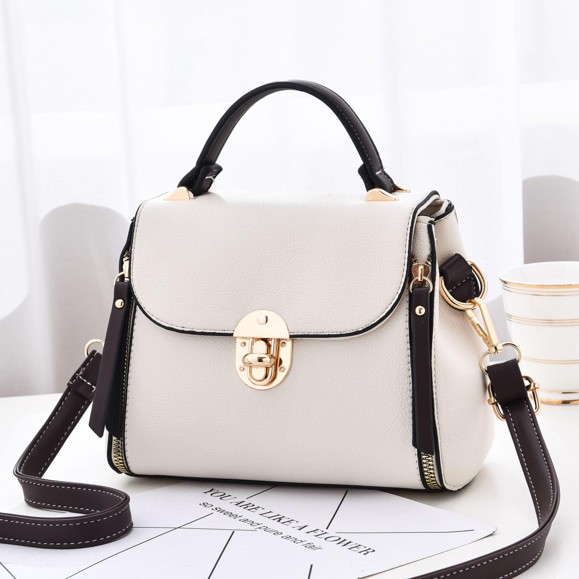 Women's handbag new chain shoulder bag designer bag small square bag niche design slanted women's bag luxury bag handbag