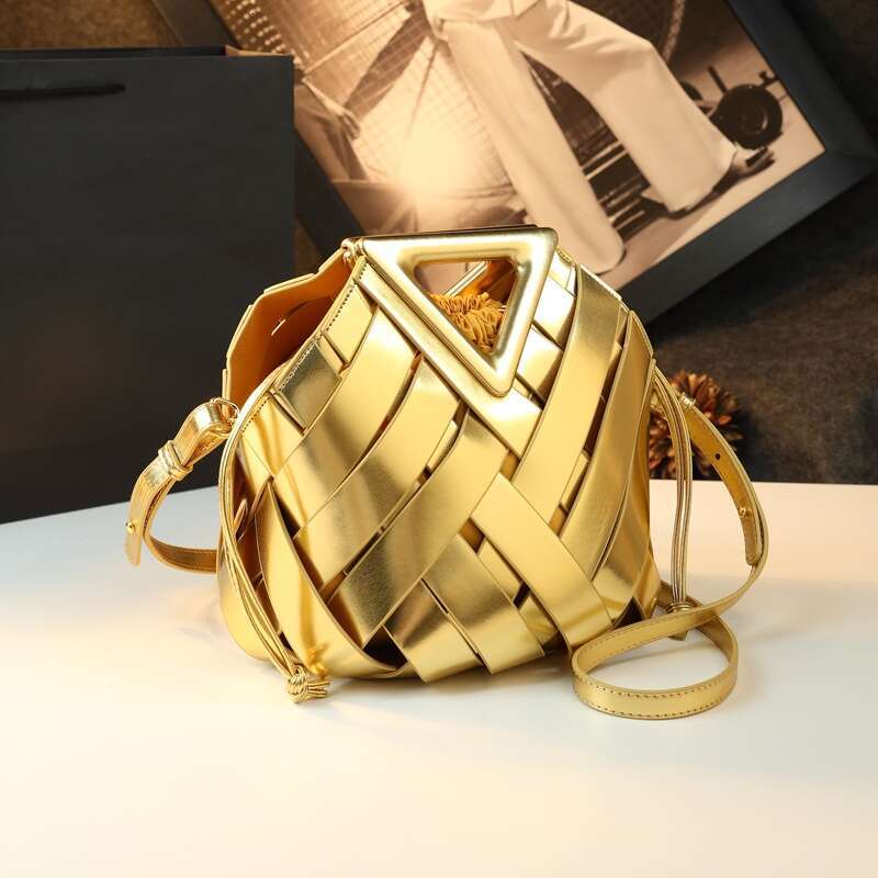 Luxury designer's new vegetable basket bucket leather handbag woven hollow women's fashionable shoulder crossbody bag