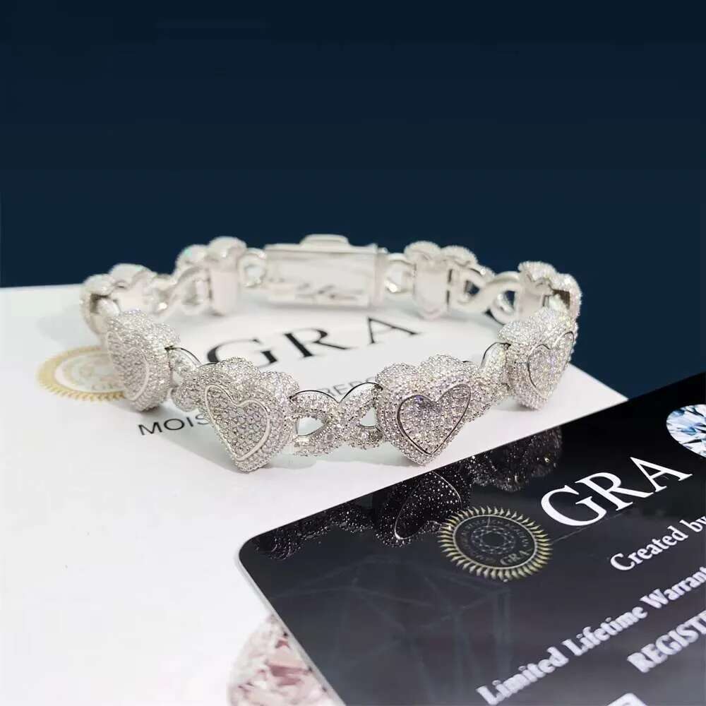Fashion Men and Women Moissanite Cuban Link Sier Iced Out Heart Shape Hiphop Bracelet Best Gift