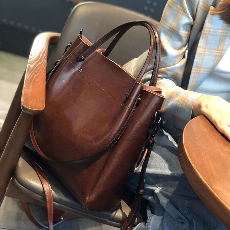 designer bag Luxury bag New Cowhide Women's Versatile Handbag Ins Commuter Genuine Leather High-end Large Capacity Shoulder Bag